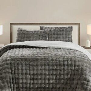 QUEEN FRYE Classic 3-piece Faux Fur Luxury Comforter Set